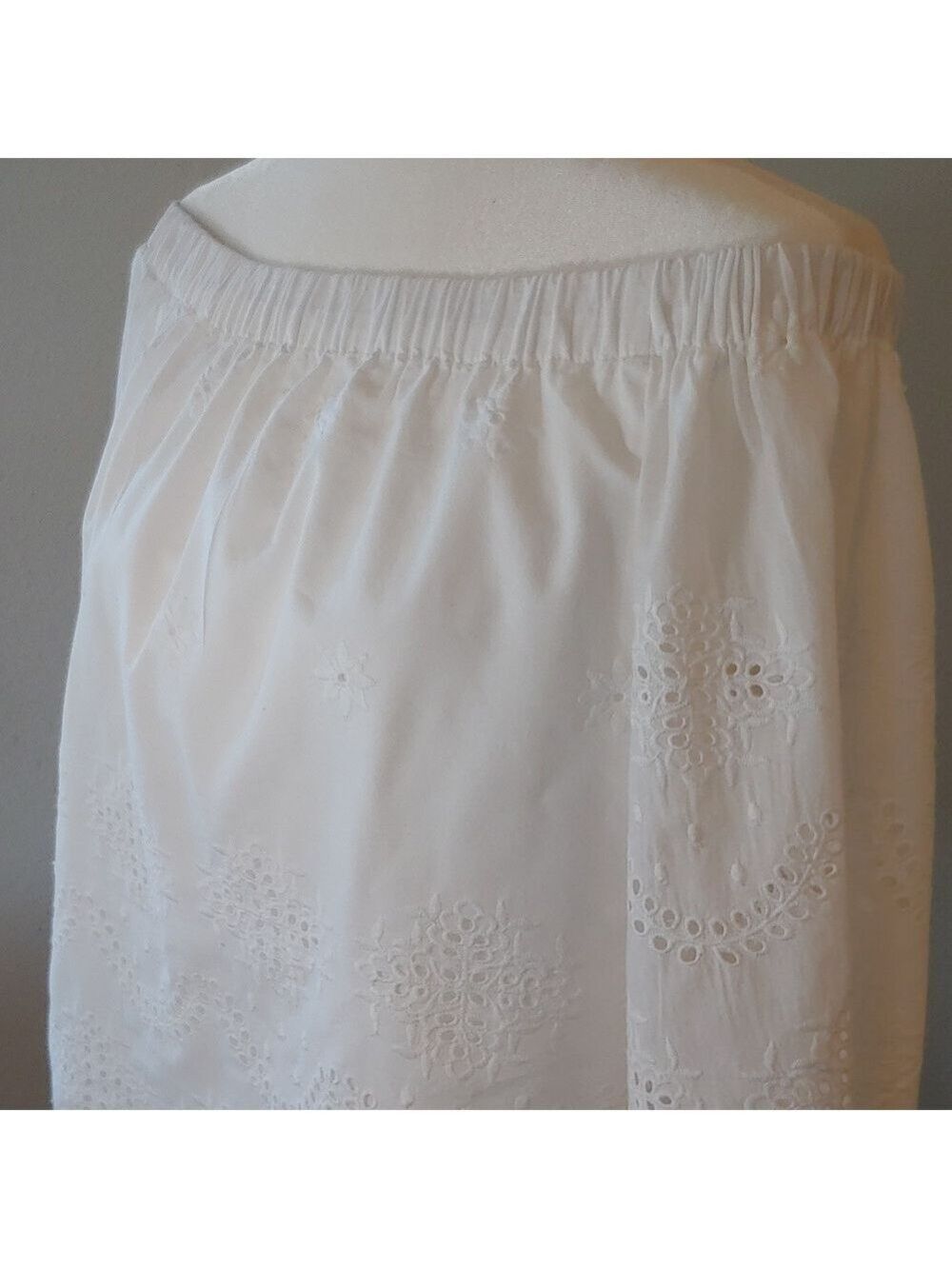 Saks Fifth Avenue White Cotton Eyelet 3/4 Sleeve Off Shoulders Top Women's Med - Picture 8 of 15